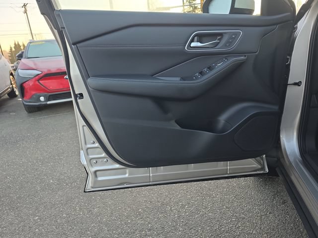 New 2026 Nissan Rogue Platinum w/ Platinum Premium Package AWD/4WD image 15