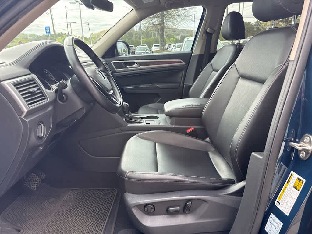 Used 2019 Volkswagen Atlas SE w/ Towing Package image 19