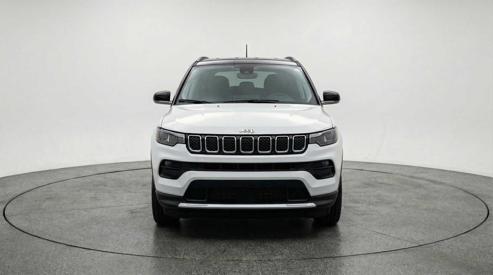 Used 2025 Jeep Compass Limited AWD/4WD image 2
