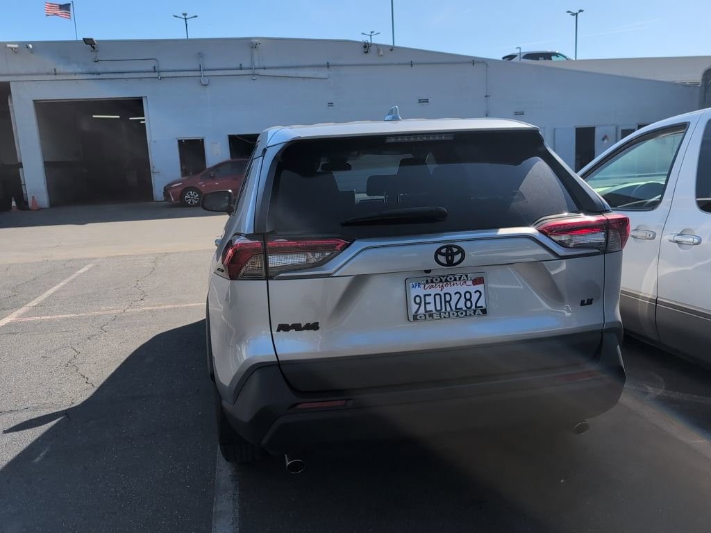 Used 2023 Toyota RAV4 LE image 5