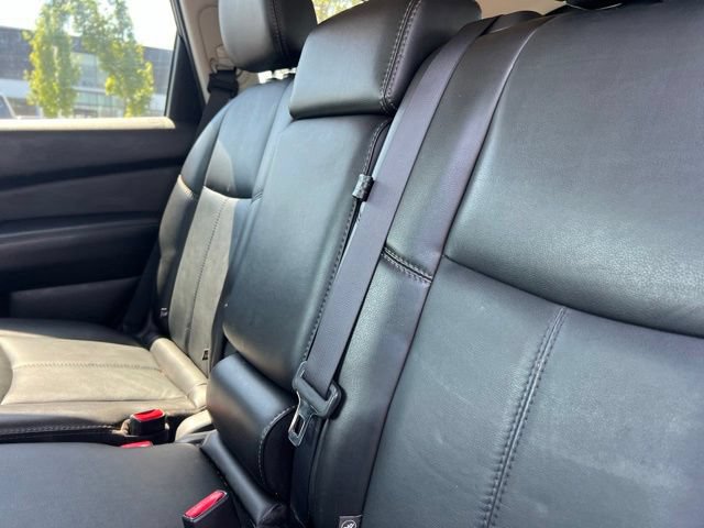Used 2014 Nissan Pathfinder SL w/ SL Premium Package AWD/4WD image 31