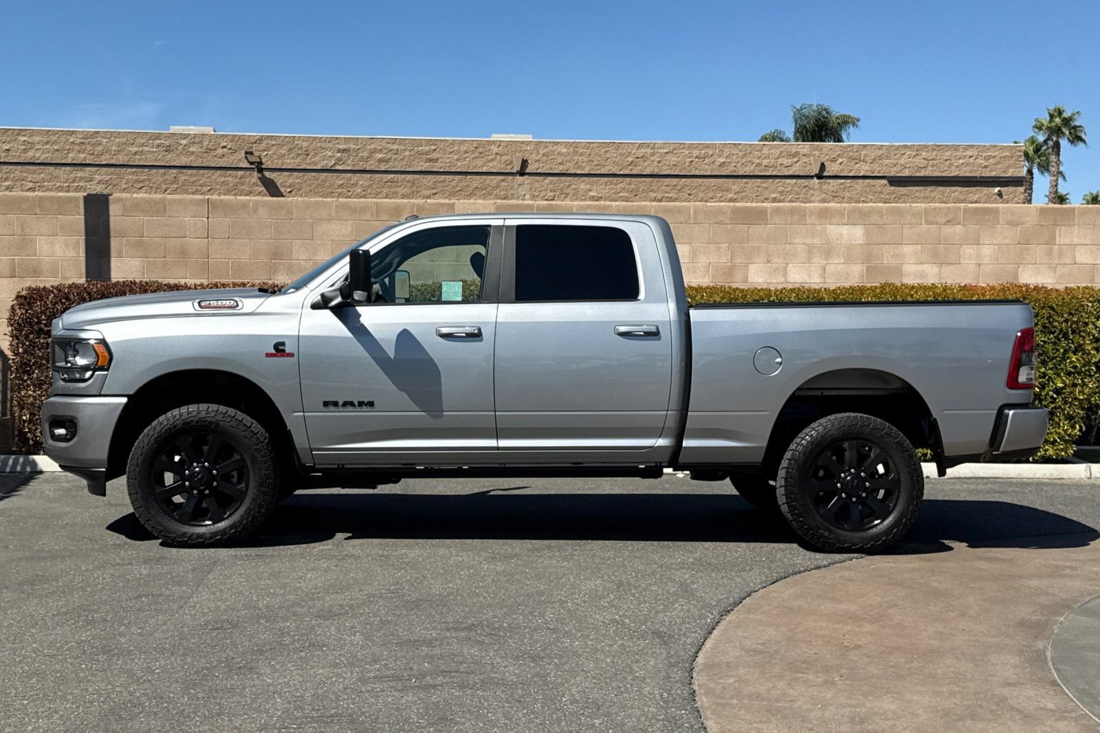 Used 2021 RAM 2500 Big Horn w/ Night Edition AWD/4WD image 7