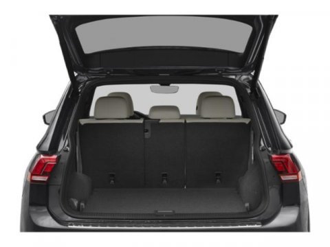 Used 2023 Volkswagen Tiguan SE R-Line AWD/4WD image 11