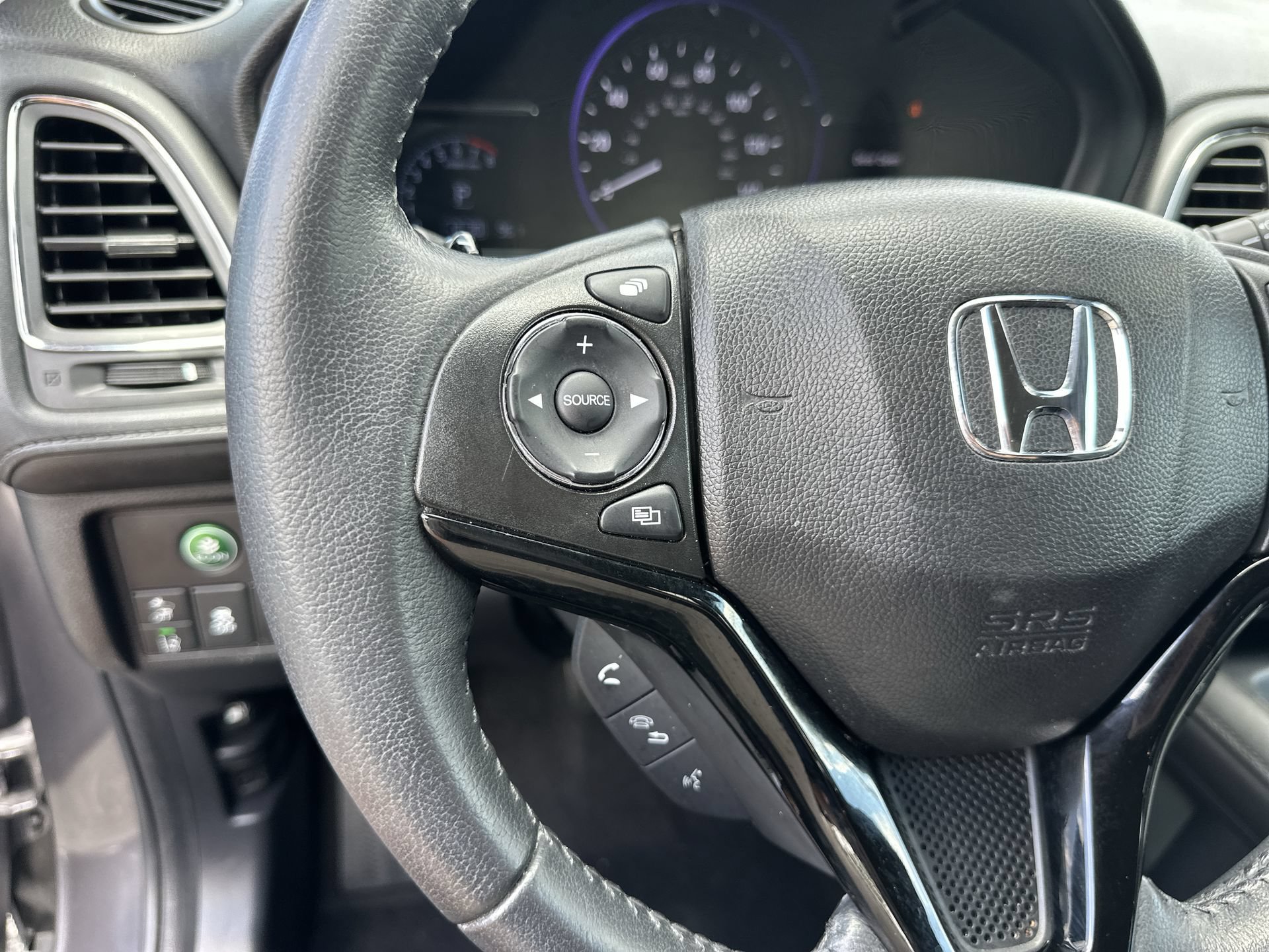 Used 2019 Honda HR-V EX-L image 27