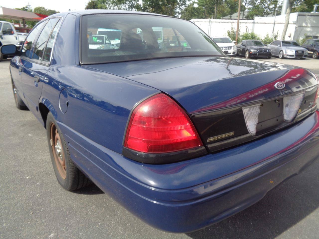 Used 2010 Ford Crown Victoria Police Interceptor RWD image 17