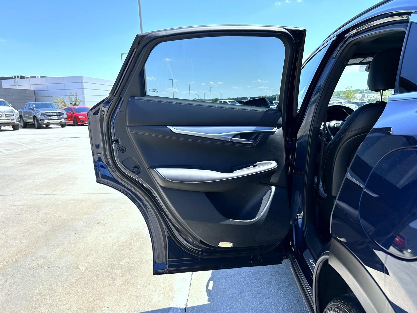 Certified 2023 INFINITI QX55 Luxe w/ Cargo Package AWD/4WD image 20