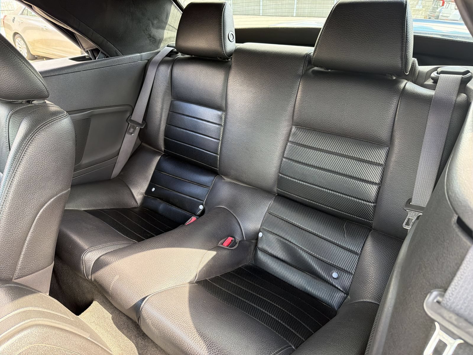 Used 2012 Ford Mustang GT Premium w/ Electronics Pkg RWD image 22