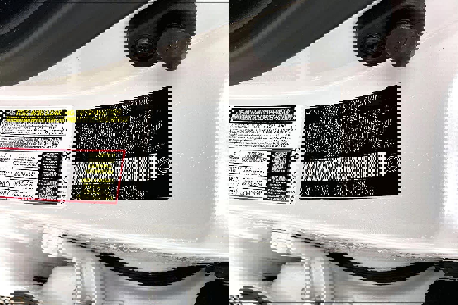 New 2025 Lexus ES 300h w/ Premium Package image 17