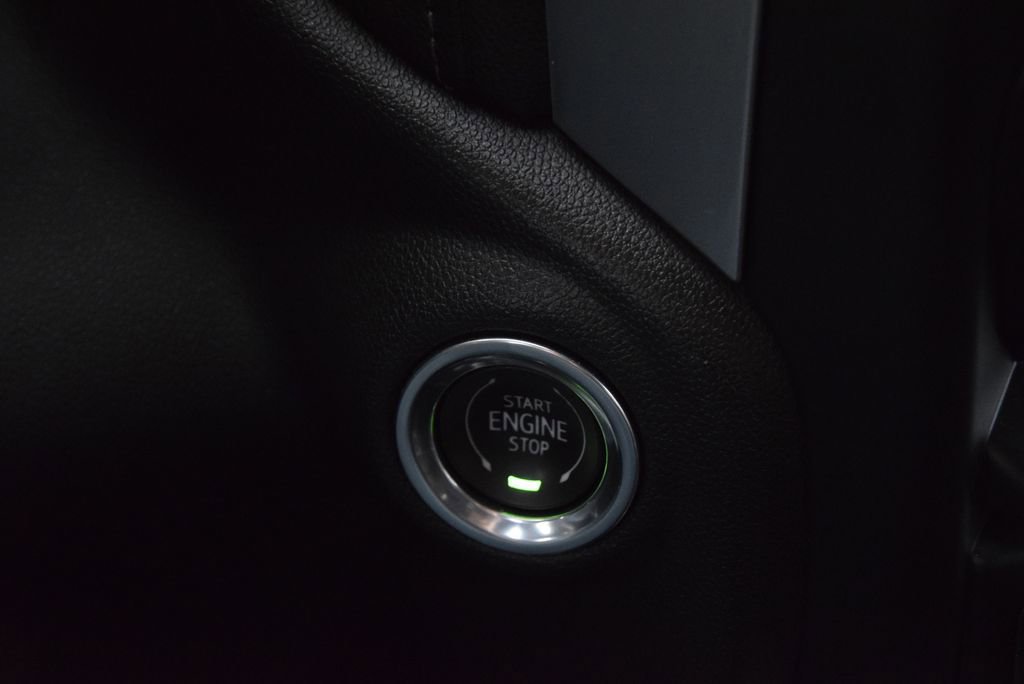 Used 2020 Chevrolet Silverado 2500 LTZ w/ LTZ Convenience Package image 29