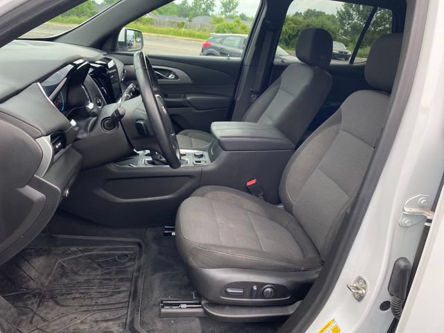 Certified 2023 Chevrolet Traverse LT w/ LPO, Floor Liner Package AWD/4WD image 15