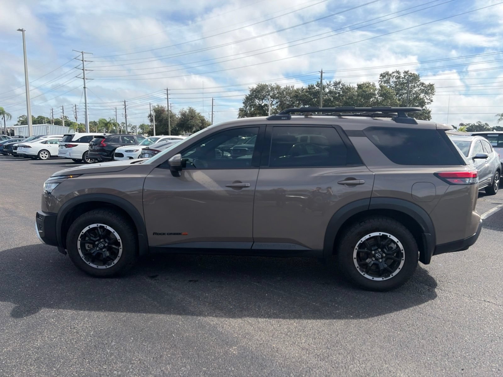 Used 2025 Nissan Pathfinder Rock Creek AWD/4WD image 4