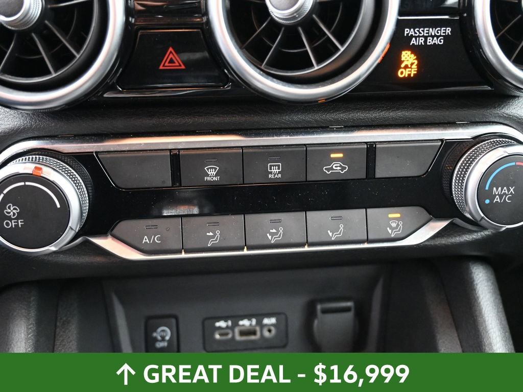 Used 2024 Nissan Sentra SV image 32