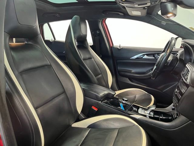 Used 2018 INFINITI QX30 Sport w/ Sport Leather Package FWD image 10