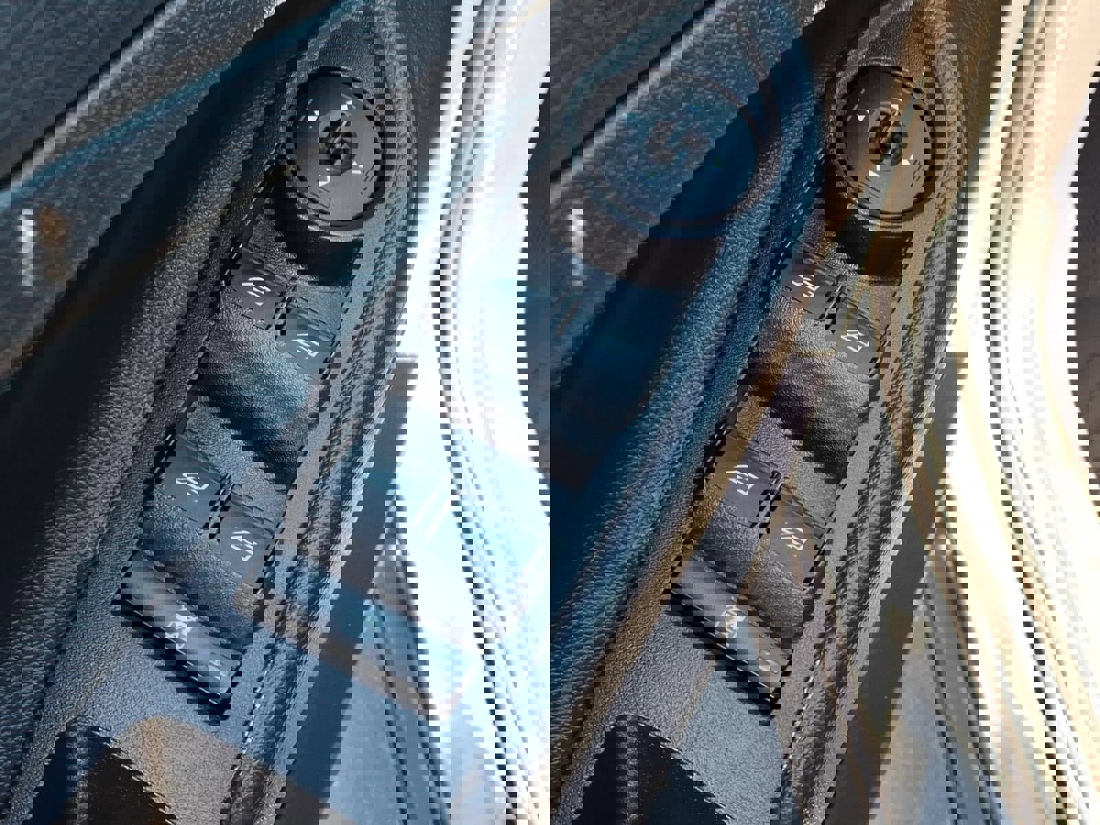 Used 2016 Ford Escape S FWD image 22