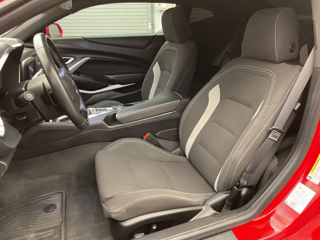 Used 2024 Chevrolet Camaro LT image 18