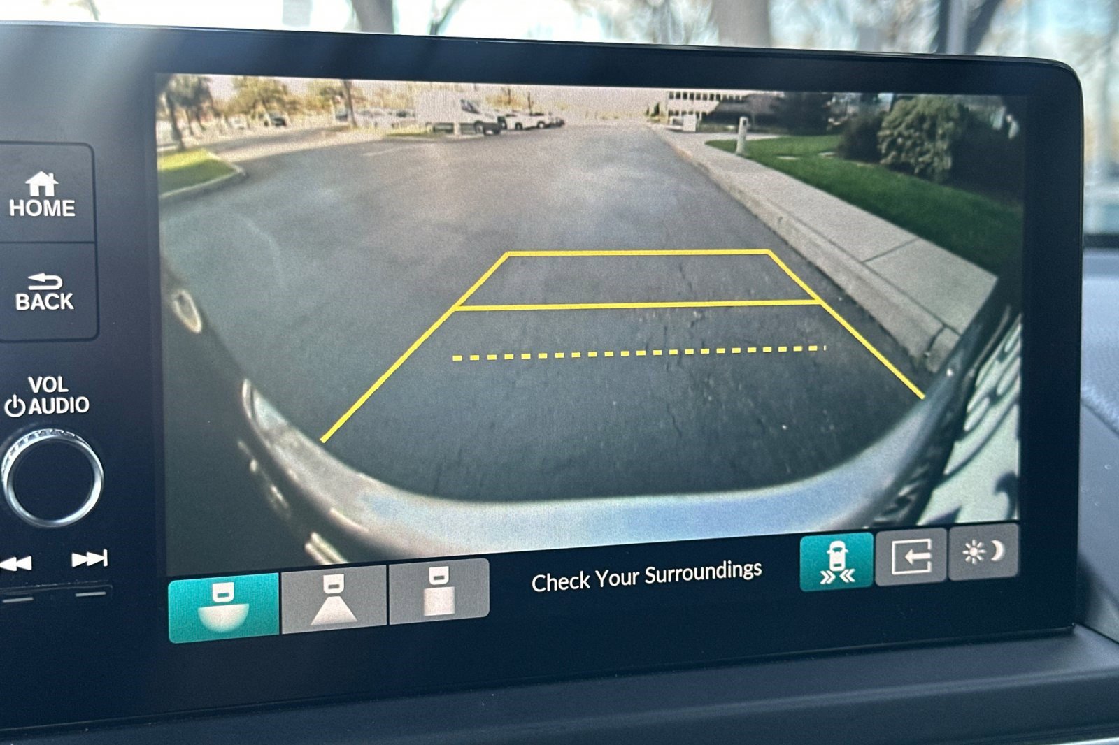 Used 2025 Honda Pilot EX-L image 25