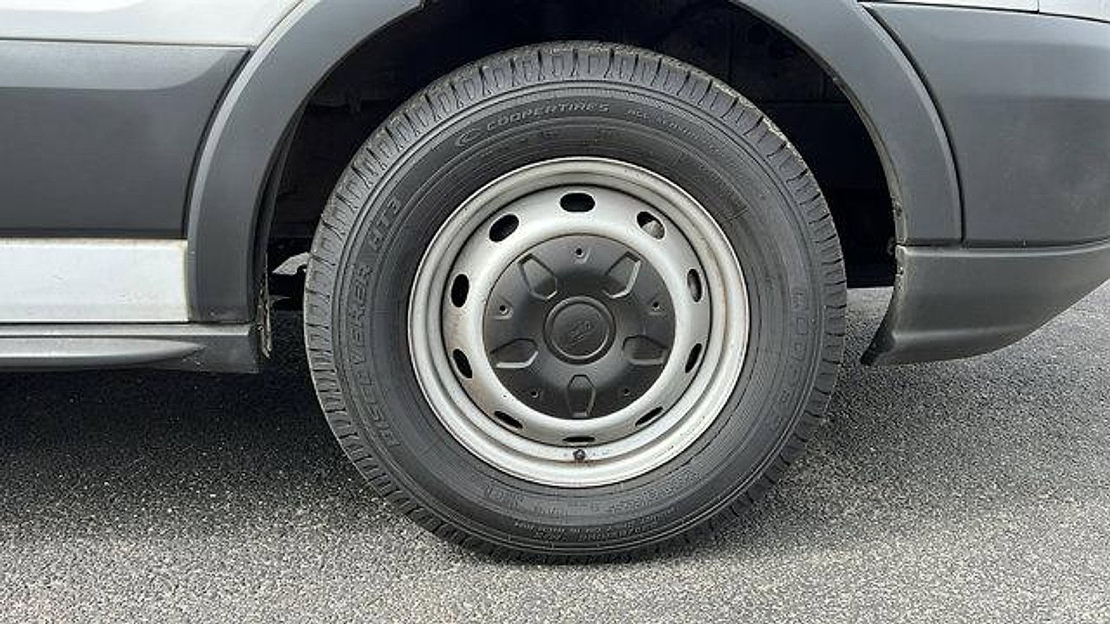 Used 2017 Ford Transit 350 XL image 10