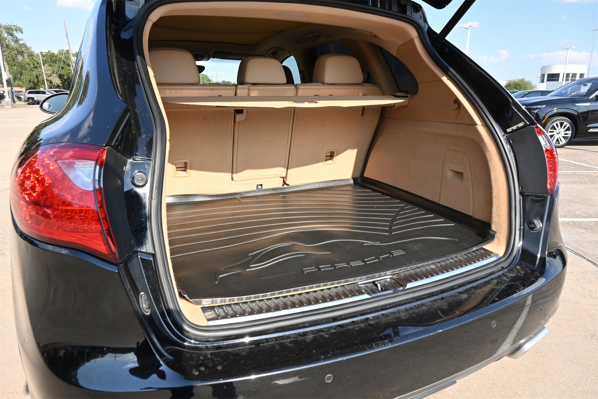 Used 2013 Porsche Cayenne S image 22