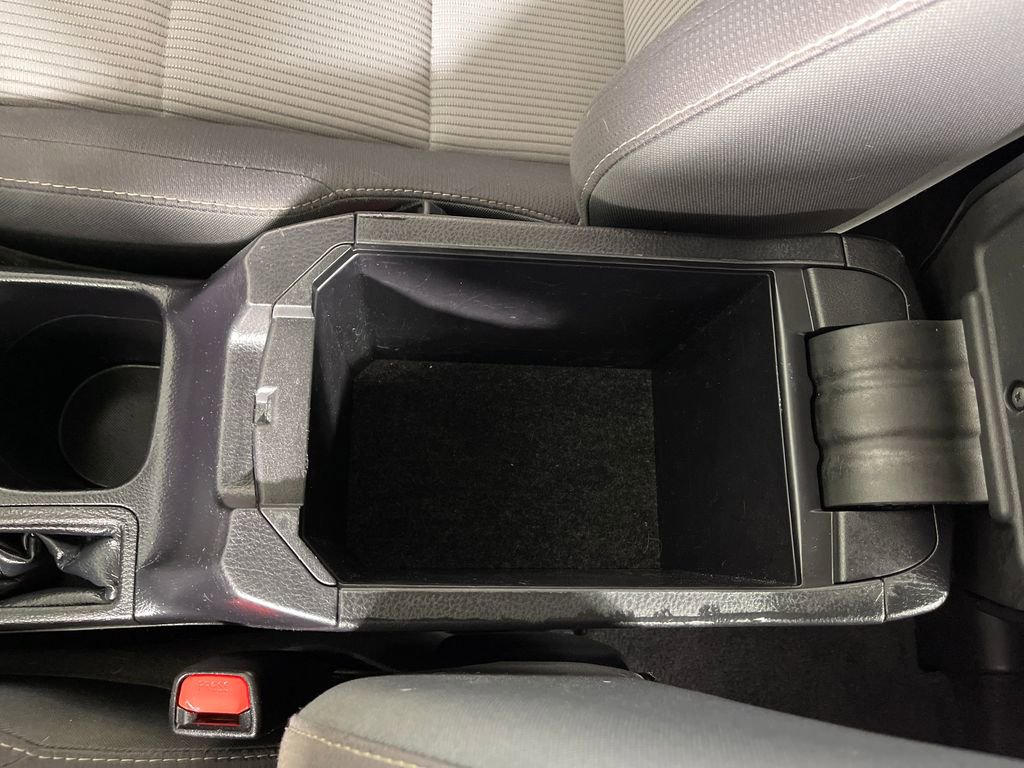Used 2015 Toyota RAV4 XLE FWD image 23