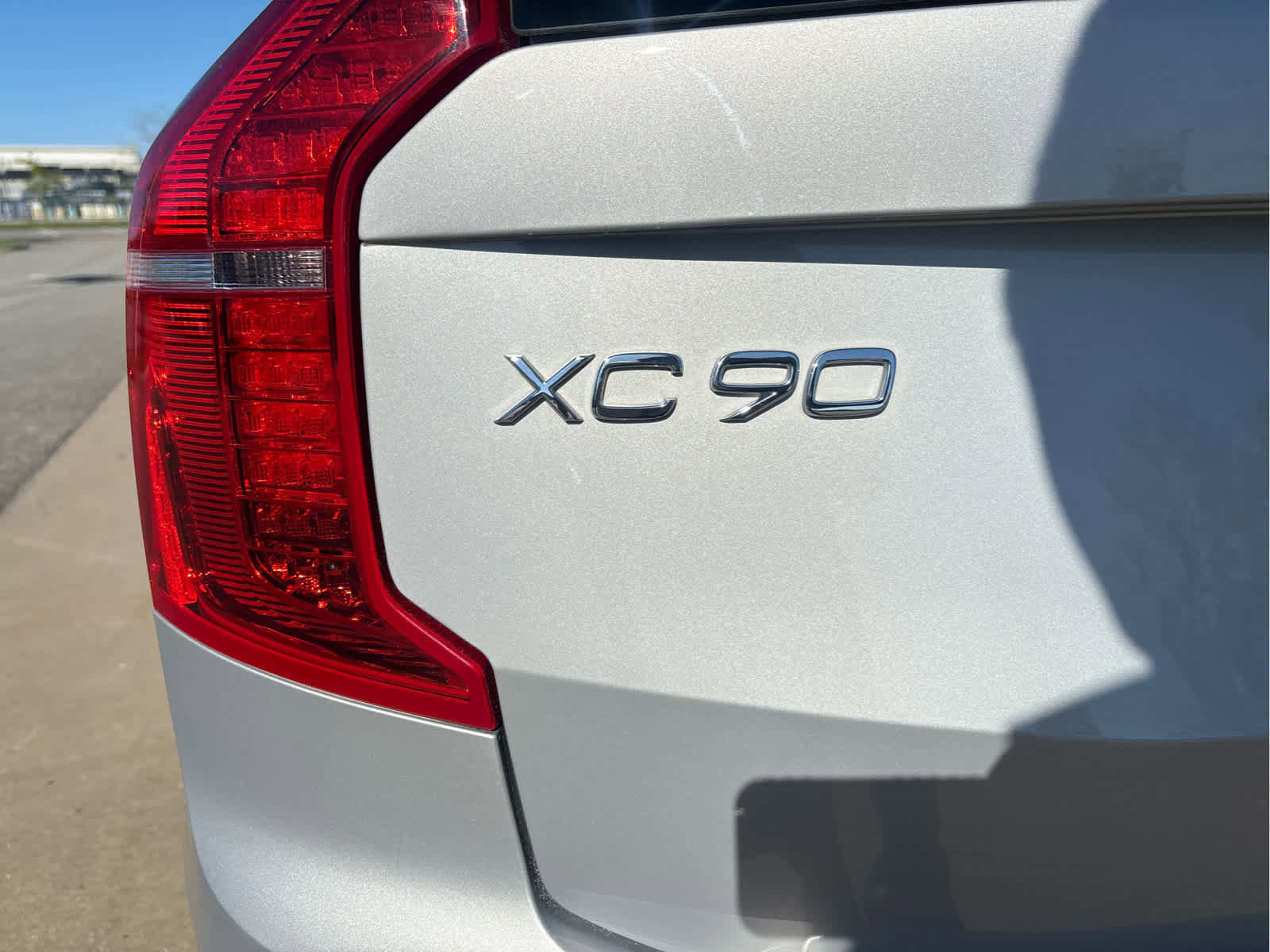 Used 2023 Volvo XC90 B6 Plus w/ Protection Package Premier AWD/4WD image 9