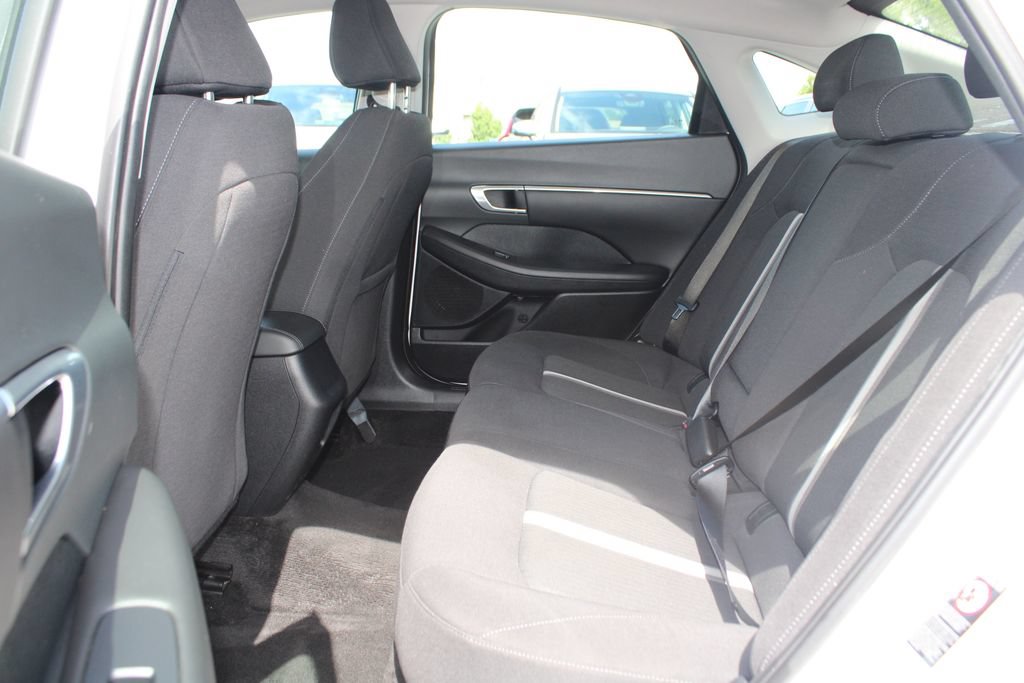 Used 2023 Hyundai Sonata SEL w/ Preferred Accessory Package FWD image 15