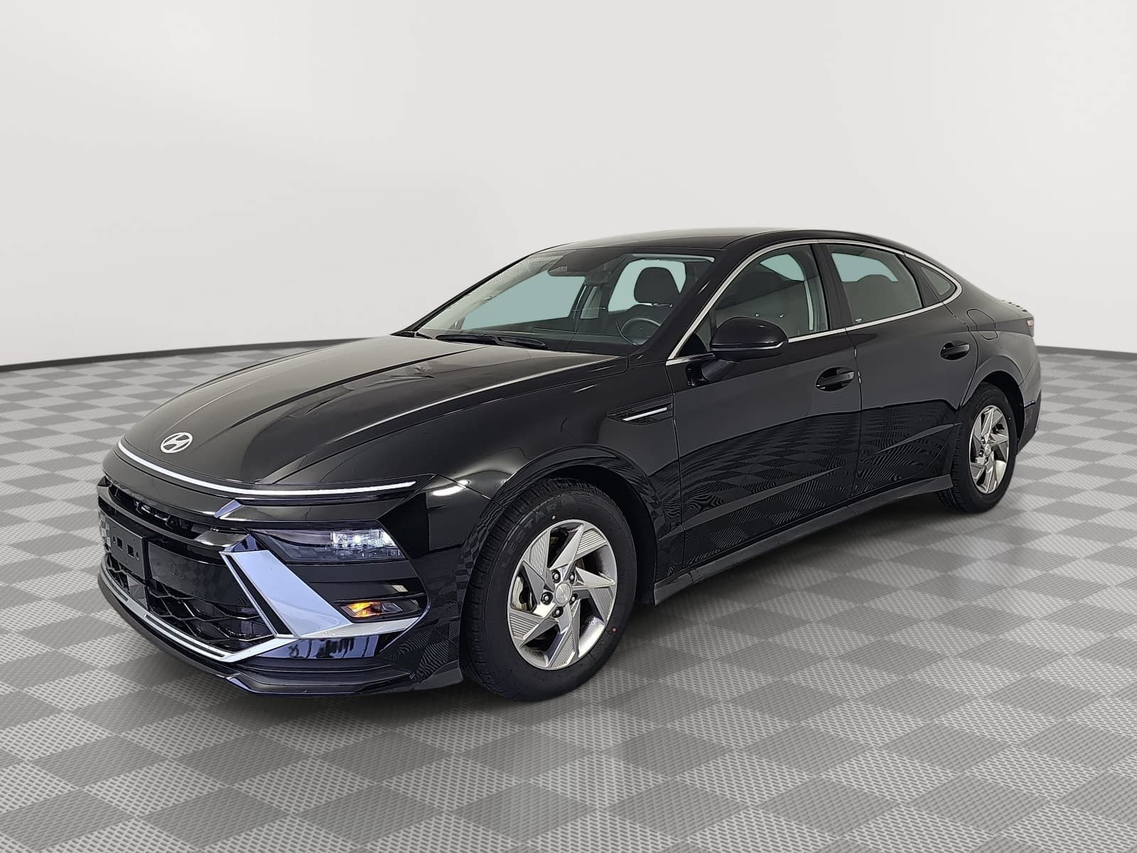 Used 2025 Hyundai Sonata SE FWD image 4