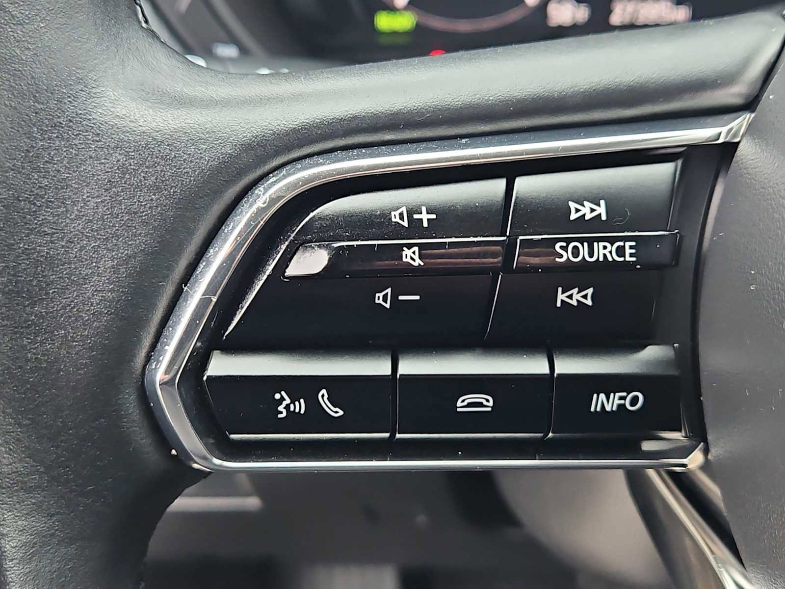 Used 2024 MAZDA CX-90 Plug-In Hybrid w/ Preferred AWD/4WD image 27