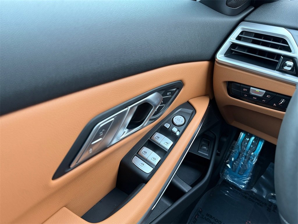 Used 2026 BMW M340i xDrive w/ Premium Package image 29