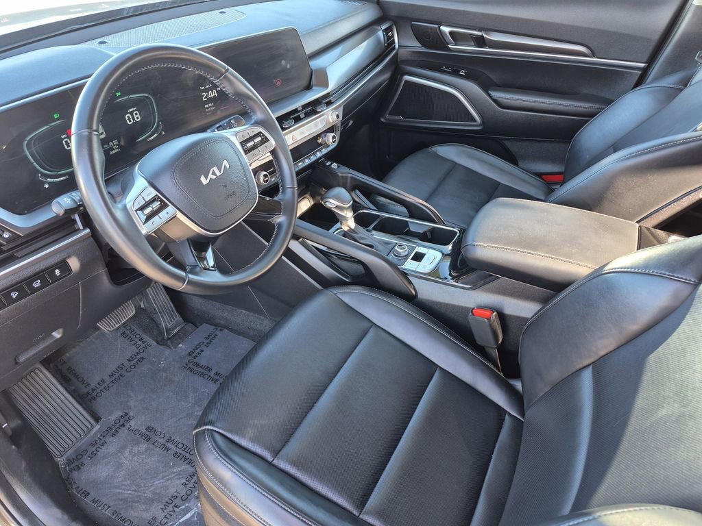 Certified 2025 Kia Telluride S image 12