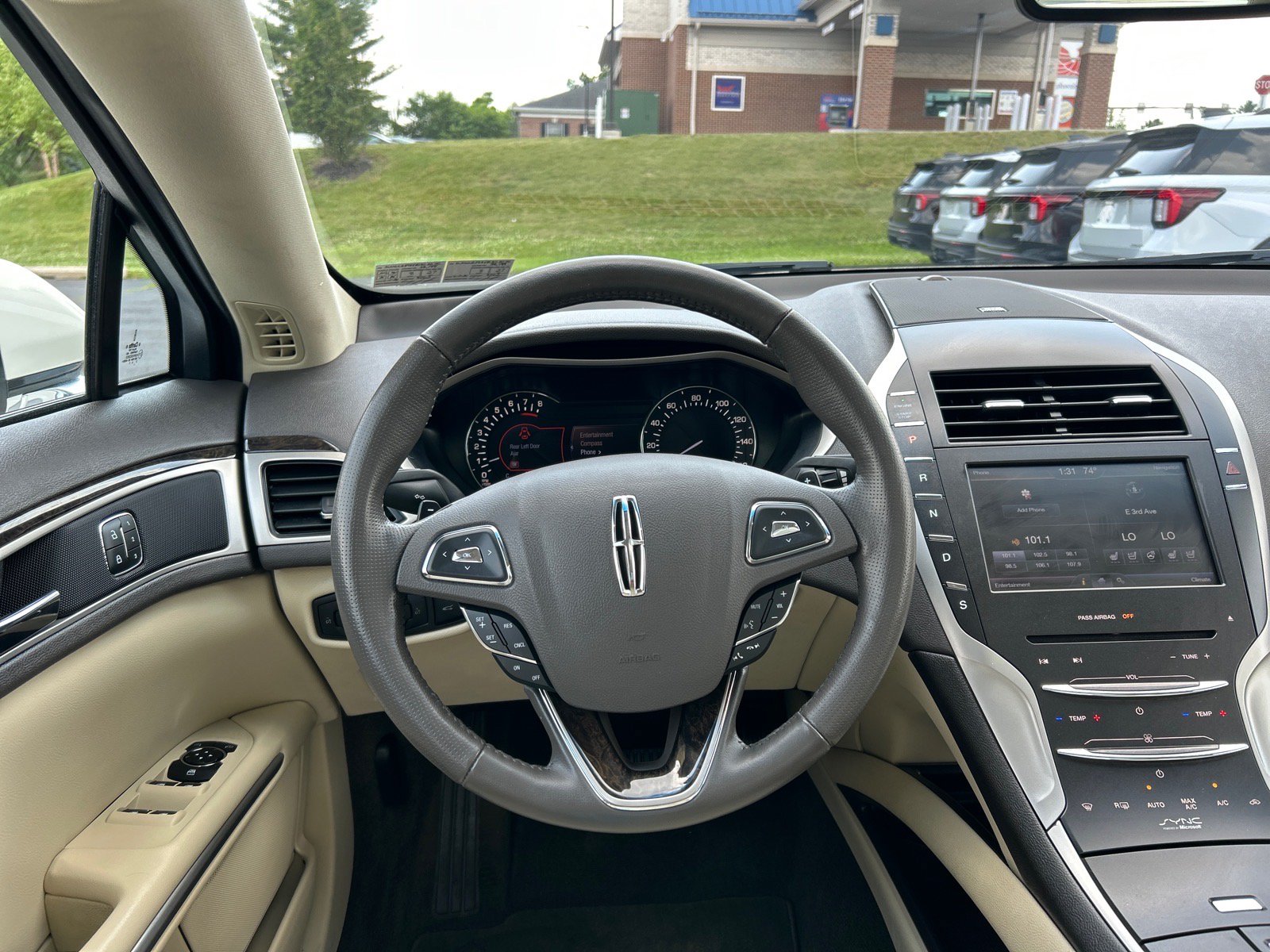 Used 2013 Lincoln MKZ AWD image 2