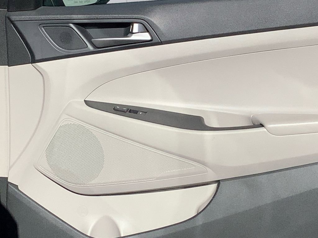 Used 2018 Hyundai Tucson SEL image 15