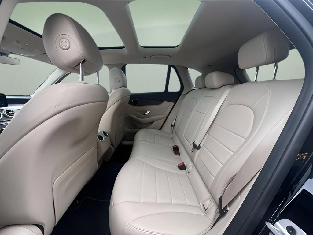Used 2022 Mercedes-Benz GLC 300 4MATIC image 21