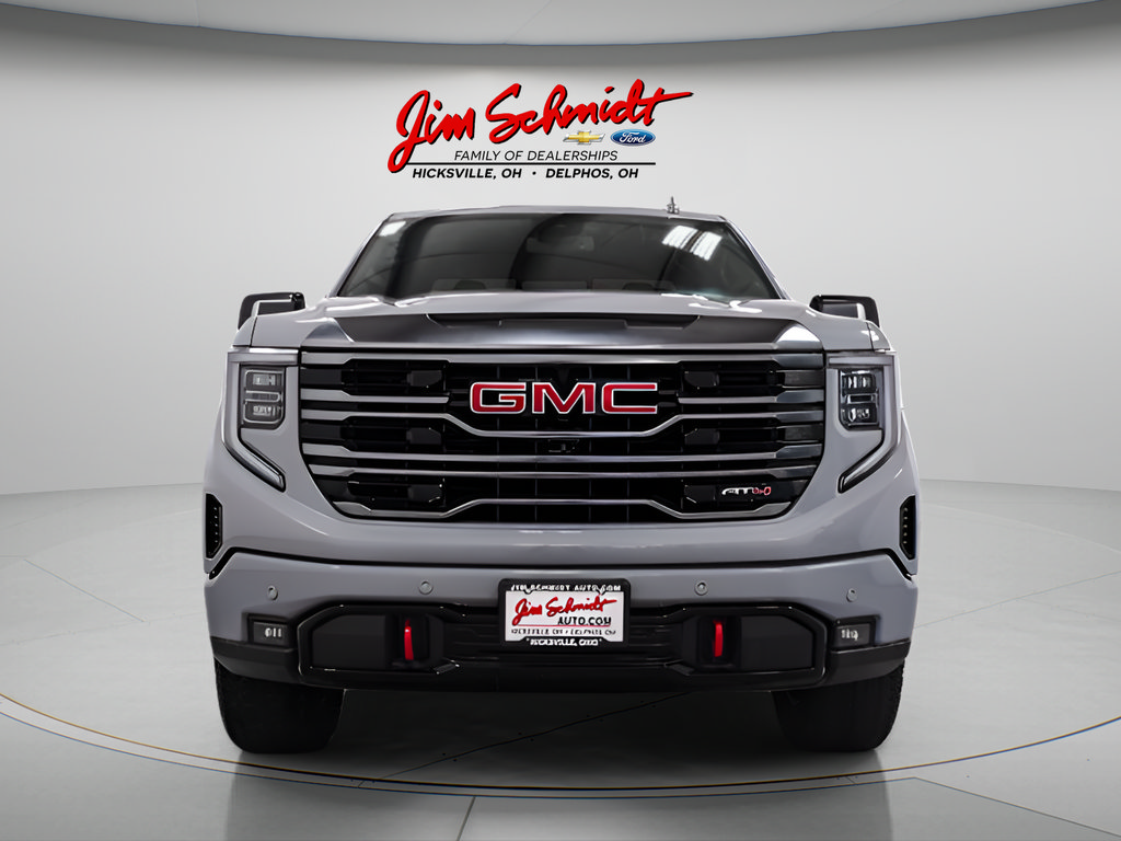 Used 2024 GMC Sierra 1500 AT4 w/ AT4 Preferred Package AWD/4WD image 2