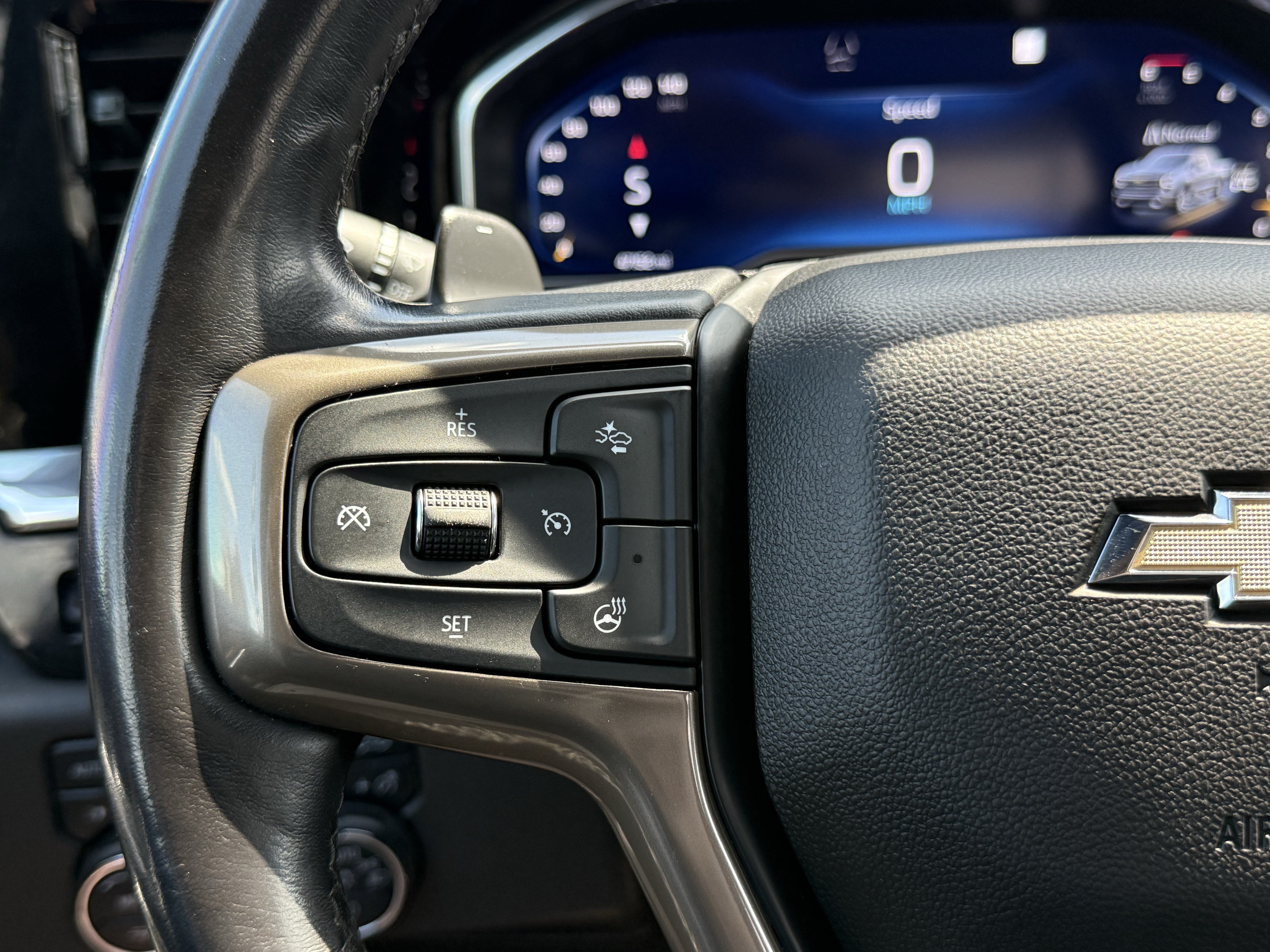 Used 2023 Chevrolet Silverado 1500 High Country w/ High Country Premium Package AWD/4WD image 17