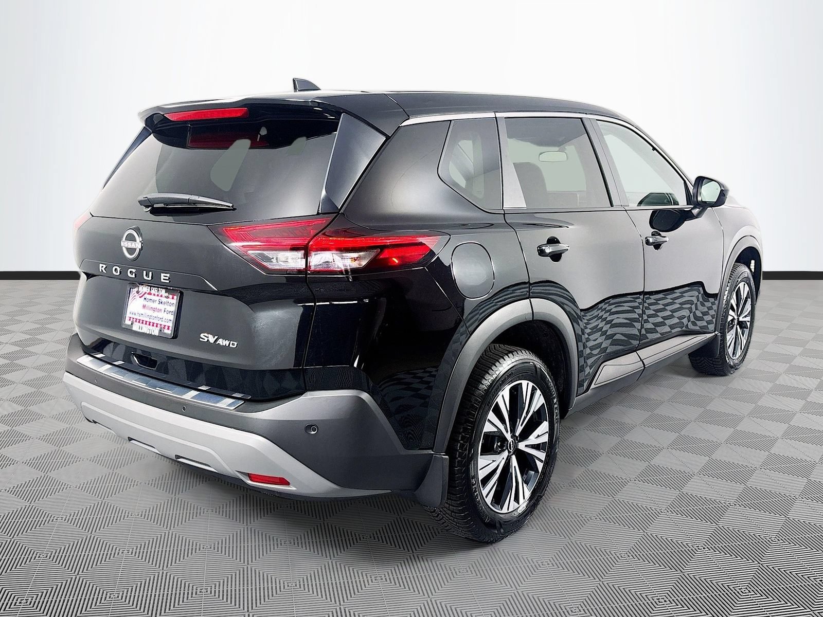 Used 2023 Nissan Rogue SV AWD/4WD image 7