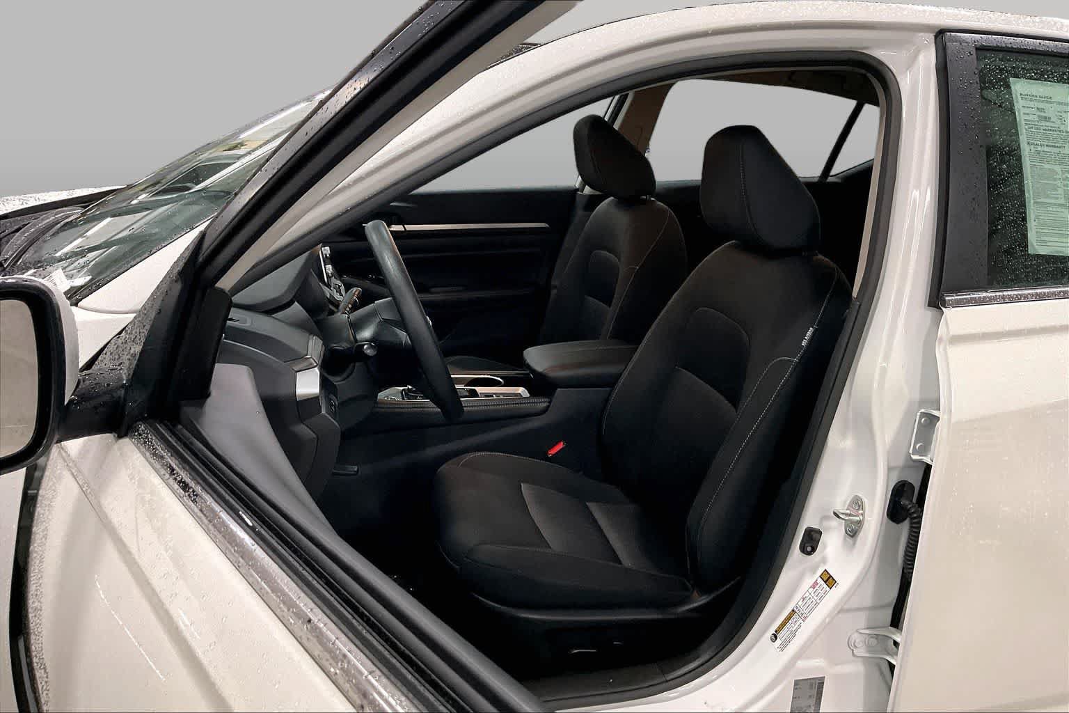 Used 2023 Nissan Altima 2.5 SV AWD/4WD image 8