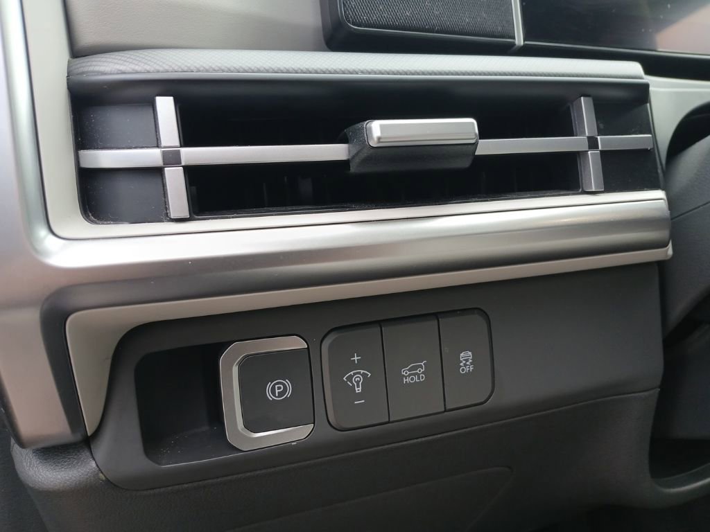 Used 2024 Hyundai Santa Fe SEL AWD/4WD image 19