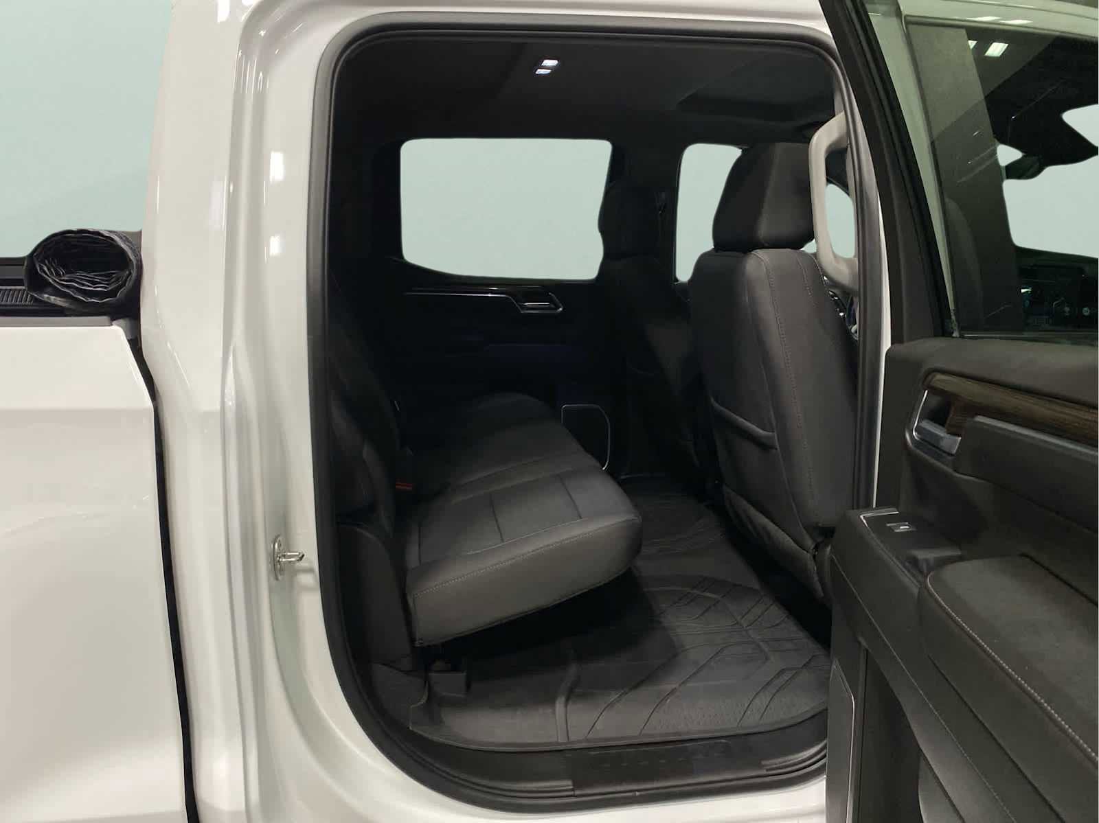 Used 2023 Chevrolet Silverado 1500 LT w/ Protection Package image 27