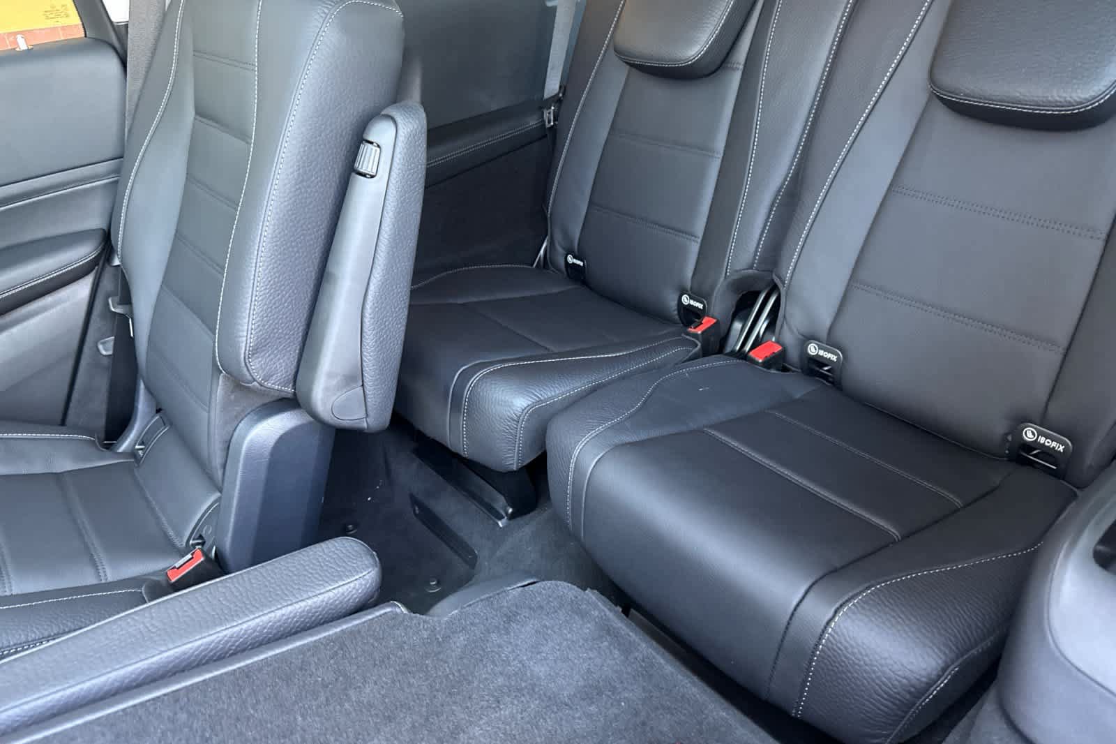 New 2026 Mercedes-Benz GLS 580 4MATIC image 14