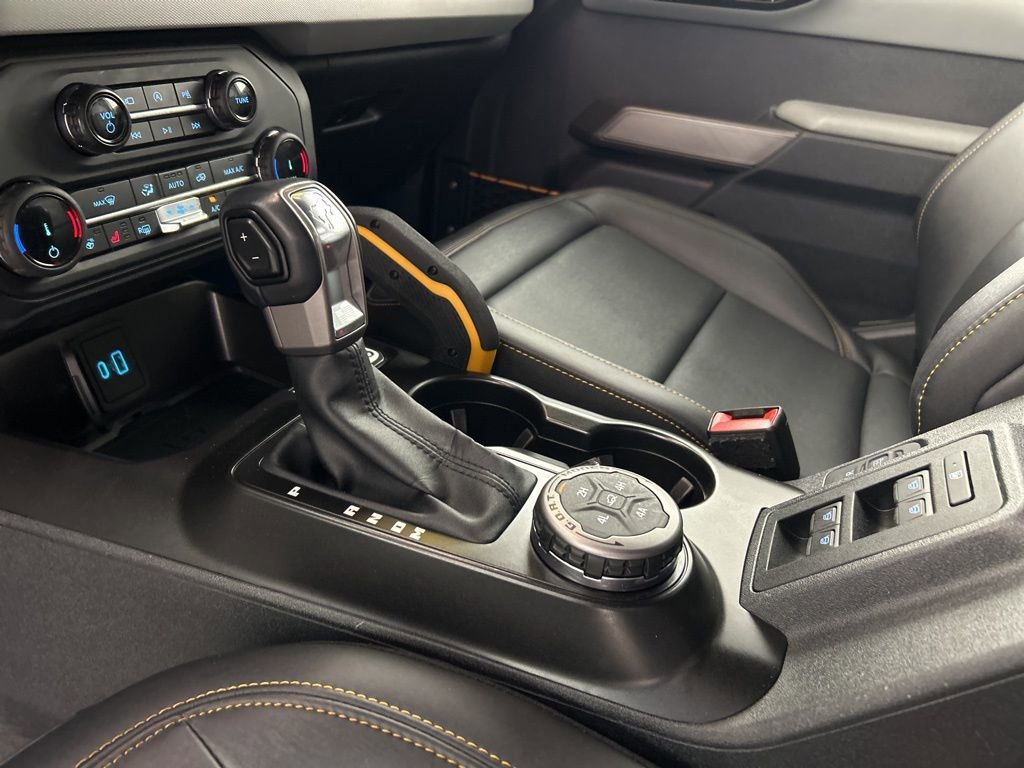 Used 2022 Ford Bronco Badlands image 23