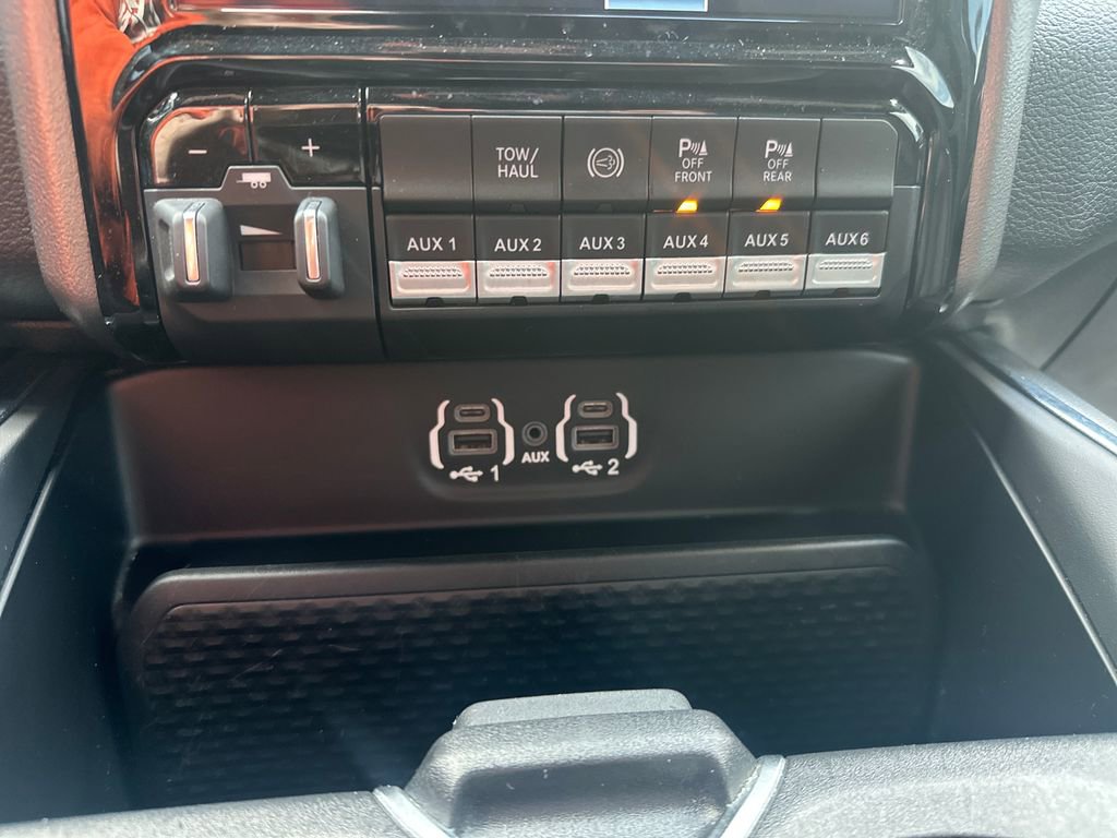 Used 2024 RAM 2500 Laramie w/ Night Edition image 15