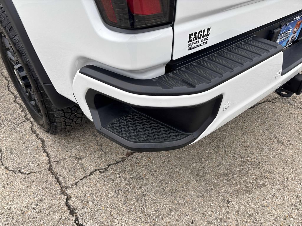 Used 2025 GMC Sierra 2500 AT4 w/ AT4 Premium Plus Package image 32