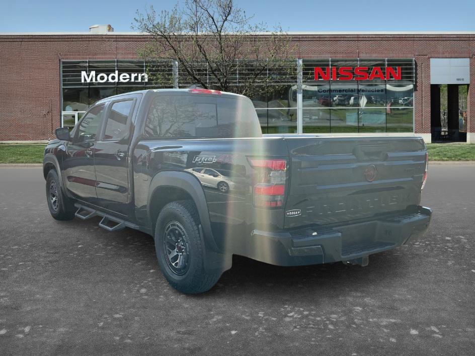 Certified 2025 Nissan Frontier PRO-4X image 2