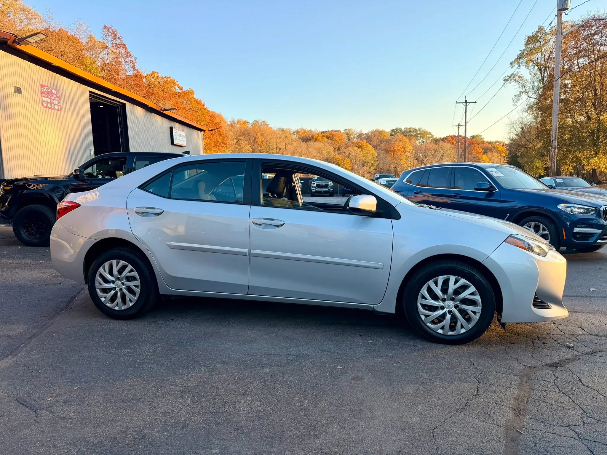 Used 2019 Toyota Corolla LE w/ Body Protection Package FWD image 7