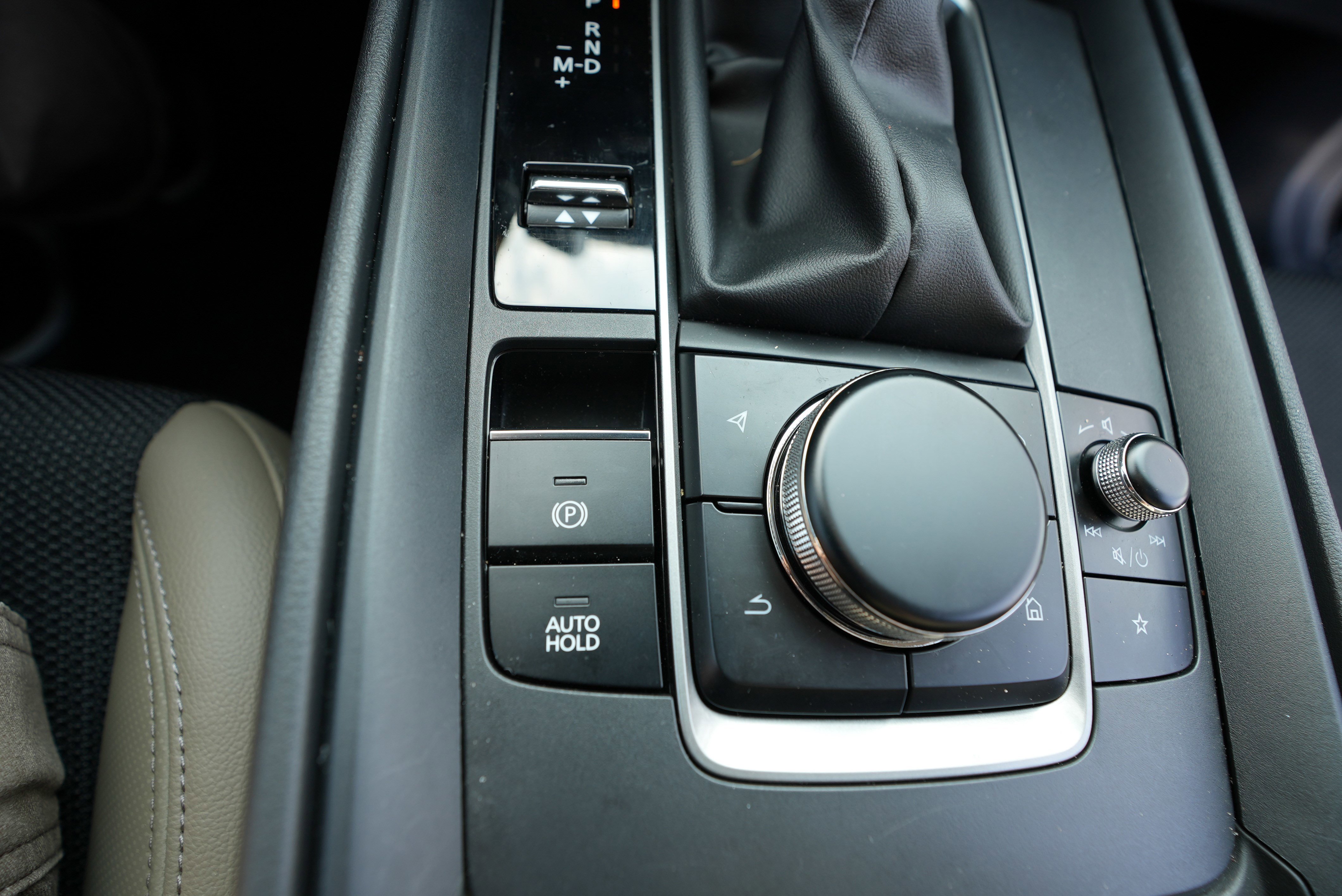 Certified 2025 MAZDA CX-50 AWD 2.5 S w/ Premium Package image 23