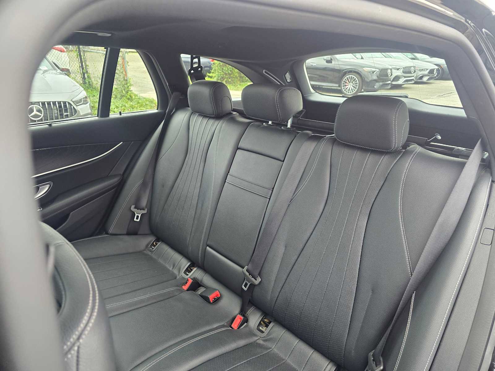 Used 2020 Mercedes-Benz E 450 4MATIC Wagon image 19