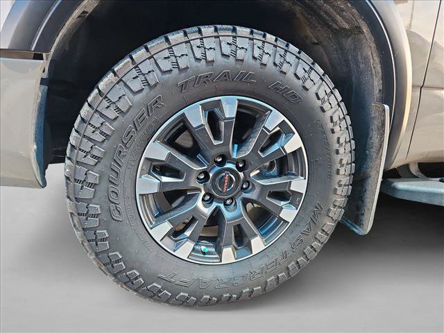 Used 2022 Nissan Titan PRO-4X w/ Pro-4x Convenience Package AWD/4WD image 24