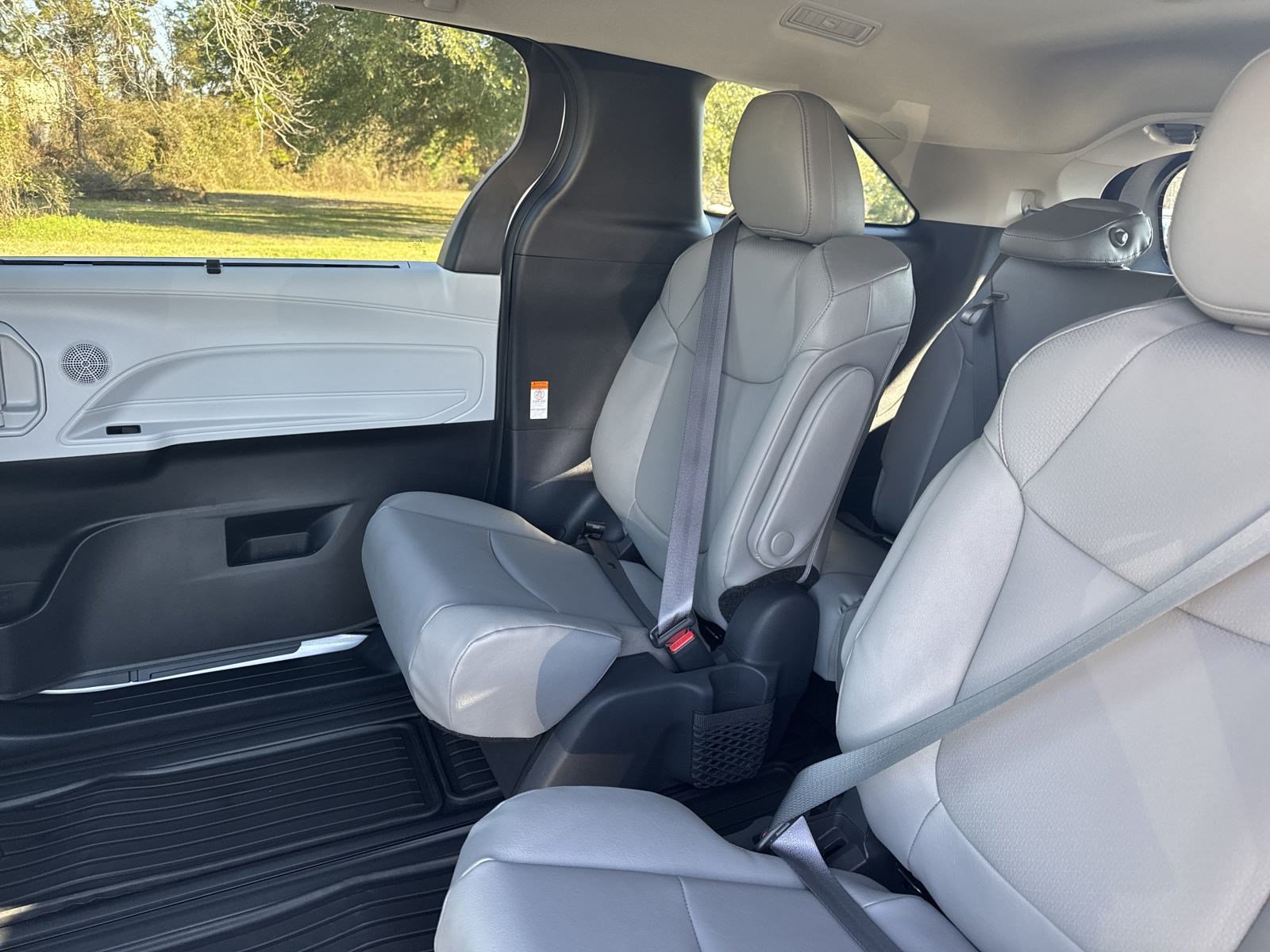 New 2025 Toyota Sienna XLE FWD image 25