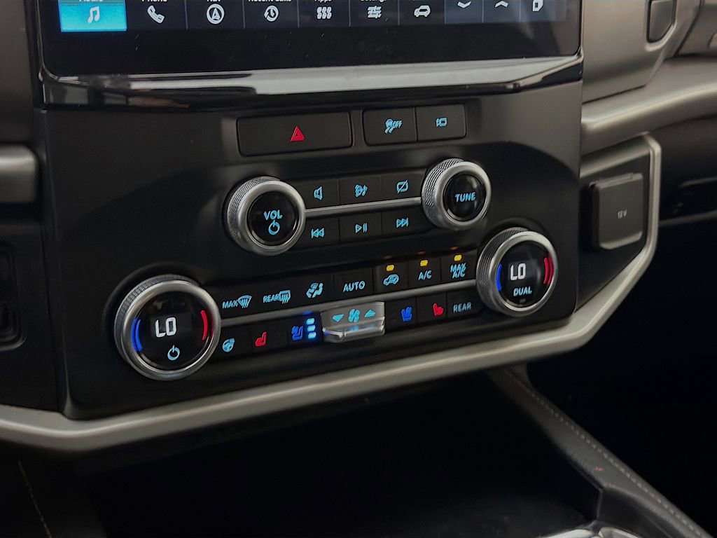 Used 2022 Ford Expedition XLT image 19