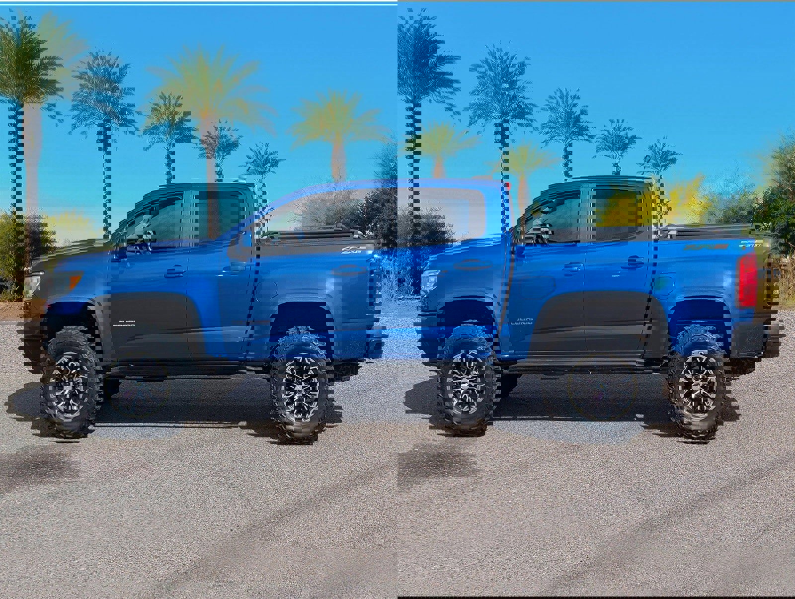 Used 2018 Chevrolet Colorado ZR2 image 2